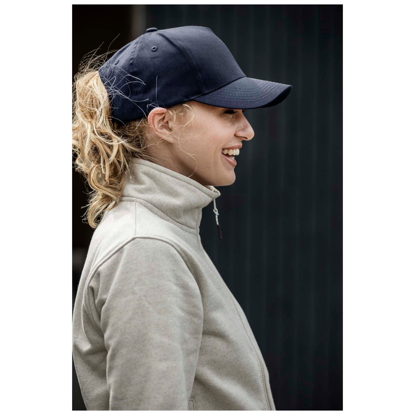 Cappellino in tessuto riciclato Aware™ a 5 pannelli Onyx - Bianco