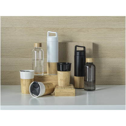 Tazza in porcellana da 320 ml con parete esterna in bambù Pereira